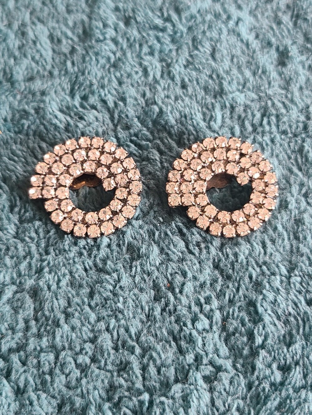 Vintage Crystal Circle Scarf Or Sweater Clips With Clear Rhinestone